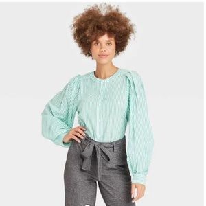 NWT a new day Women’s Stripped Balloon Long Sleeve Top